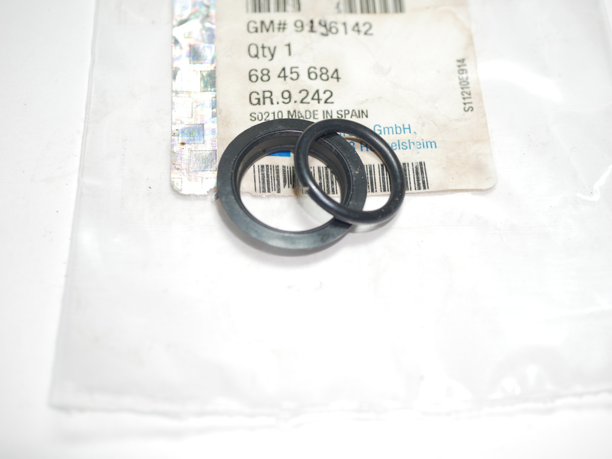 URO Parts 4961074 – Set Tubi Riscaldanti Ingresso/uscita In EPDM Resistente Al Calore (-40°C A 275°C)